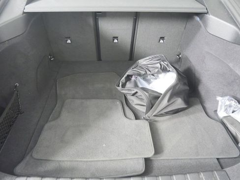 Used 2025 BMW i4 xDrive40i w/ M Sport Package image 17