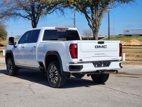 Certified 2024 GMC Sierra 3500 Denali Ultimate image 5
