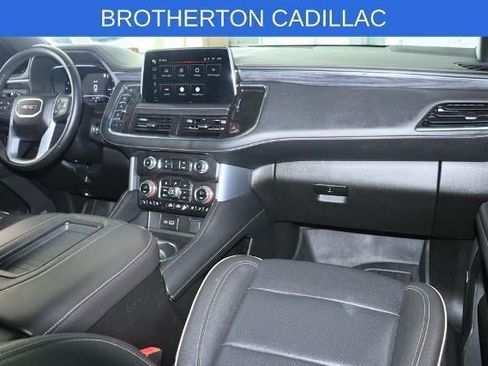 Used 2023 GMC Yukon XL SLT AWD/4WD image 29