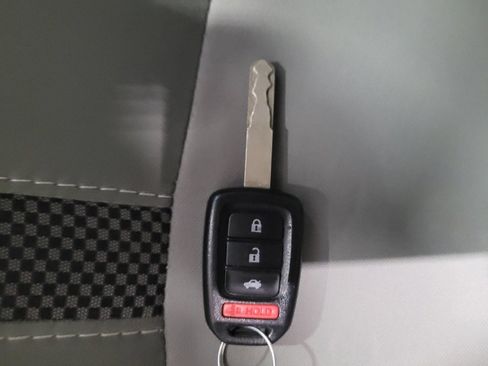 Used 2020 Honda Civic LX image 32