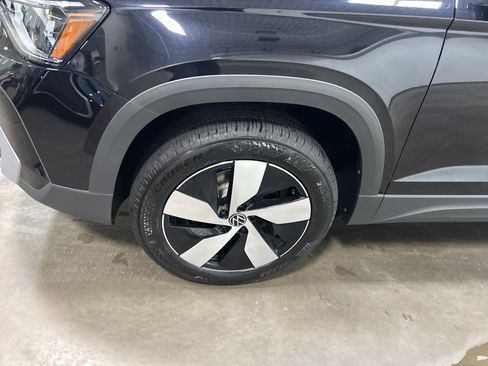 New 2025 Volkswagen Taos S image 9