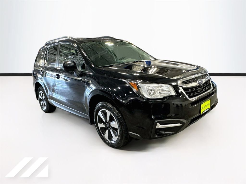 Used 2018 Subaru Forester 2.5i Premium w/ All-Weather Package AWD/4WD image 3