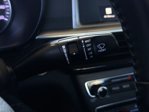 Used 2019 Kia Optima S image 37