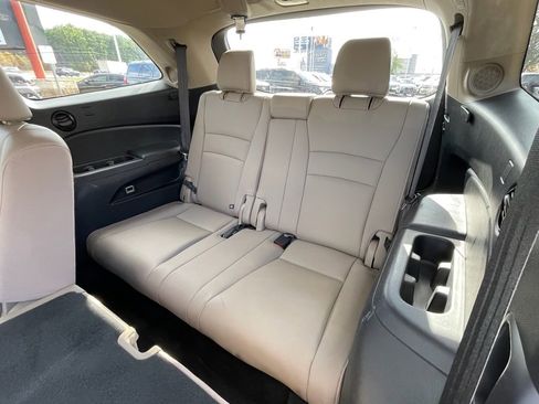 Used 2016 Honda Pilot Touring image 35