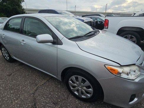 Used 2011 Toyota Corolla LE FWD image 3