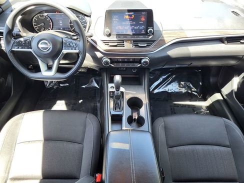 Certified 2025 Nissan Altima 2.5 SV FWD image 20