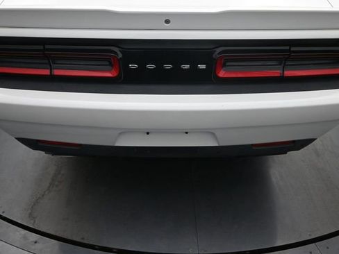 Used 2016 Dodge Challenger R/T Plus image 27
