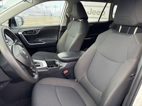 Used 2024 Toyota RAV4 LE image 17