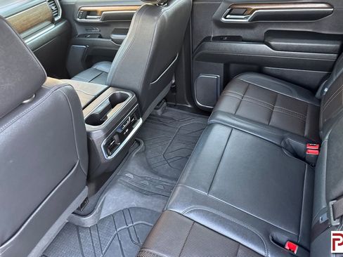 Used 2024 Chevrolet Silverado 1500 High Country image 14