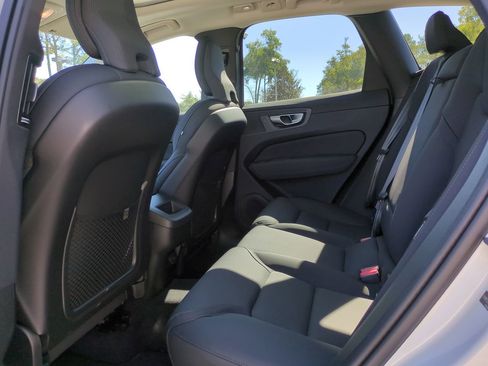 New 2026 Volvo XC60 B5 Core image 12