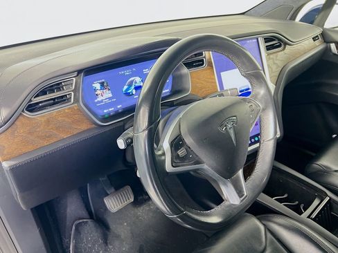 Used 2018 Tesla Model X AWD/4WD image 6
