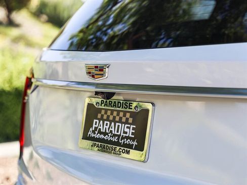 Used 2023 Cadillac XT6 Premium Luxury AWD/4WD image 15