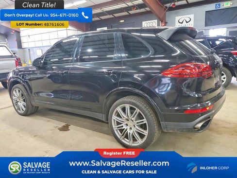 Used 2017 Porsche Cayenne Platinum Edition AWD/4WD image 3