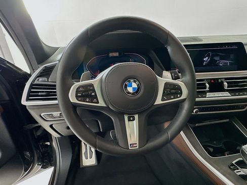 Used 2022 BMW X5 xDrive40i w/ M Sport Package AWD/4WD image 12