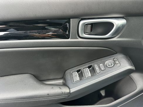 Used 2024 Honda Civic Sport Touring image 10