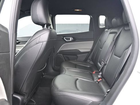 Used 2025 Jeep Compass Limited AWD/4WD image 27