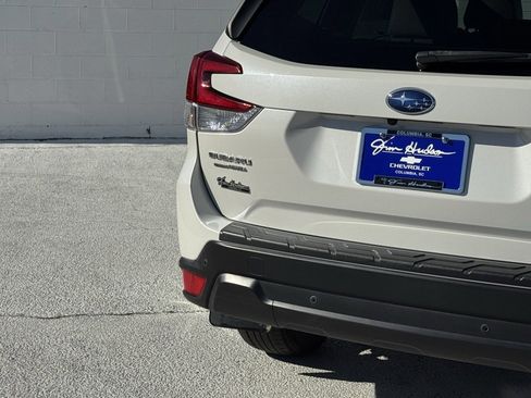 Used 2022 Subaru Forester Limited image 14