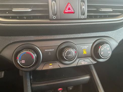 Certified 2024 Kia Forte LXS w/ LXS Technology Package FWD image 18