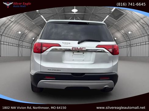 Used 2017 GMC Acadia SLE image 4