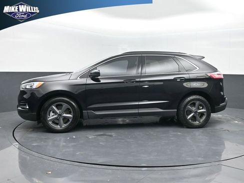 Used 2022 Ford Edge SEL w/ Sport Appearance Package image 4