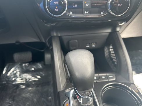 Used 2024 Chevrolet TrailBlazer LT w/ Convenience Package AWD/4WD image 17