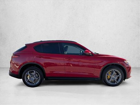 Used 2018 Alfa Romeo Stelvio Sport w/ Quick Order Package 22J Sport image 4
