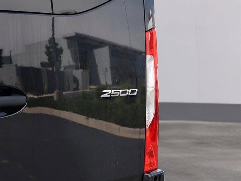 New 2025 Mercedes-Benz Sprinter 2500 image 7