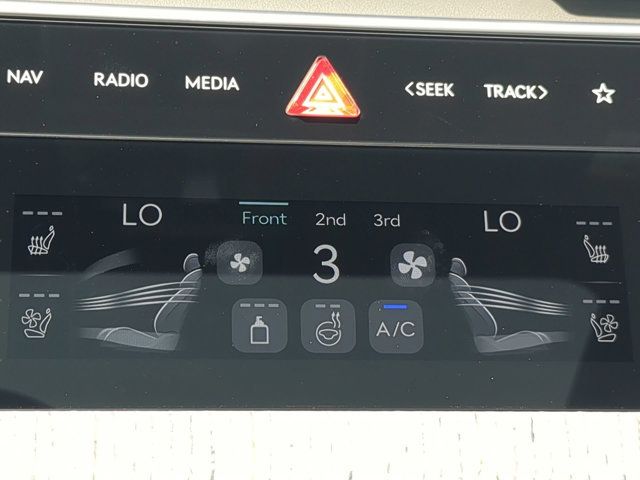 Certified 2026 Genesis GV80 3.5T Prestige AWD/4WD image 22