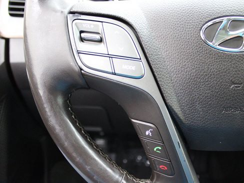 Used 2018 Hyundai Santa Fe Limited FWD image 24
