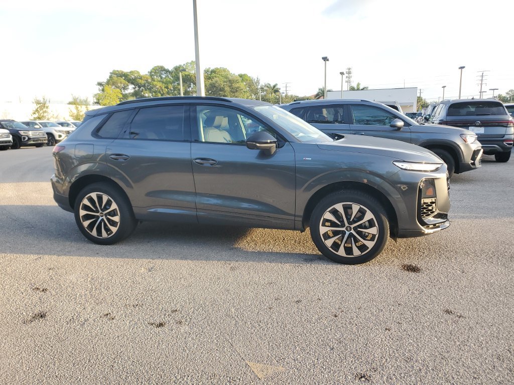 New 2026 Audi Q3 quattro 2.0T AWD/4WD image 4