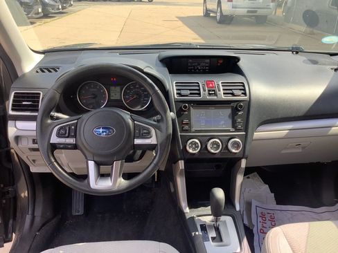 Used 2017 Subaru Forester 2.5i AWD/4WD image 18