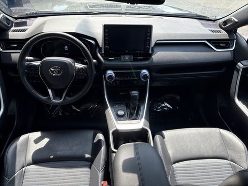 Used 2022 Toyota RAV4 XSE AWD/4WD image 24