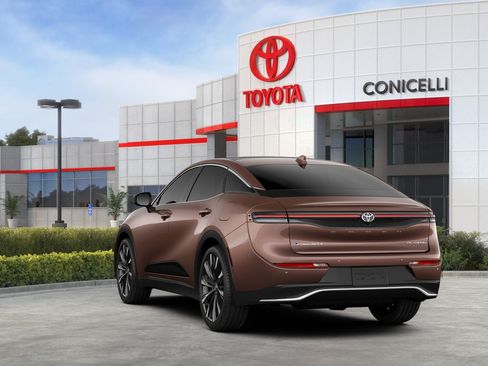 New 2026 Toyota Crown Platinum AWD/4WD image 7