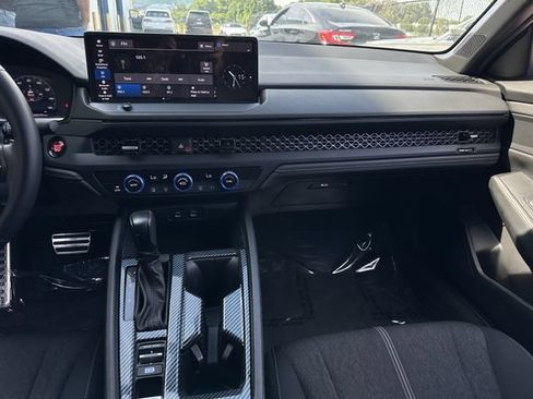 Used 2023 Honda Accord Sport image 14