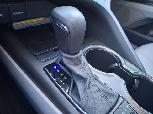 Used 2021 Toyota Camry XSE image 11