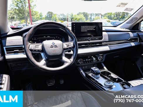Used 2025 Mitsubishi Outlander SEL FWD image 29