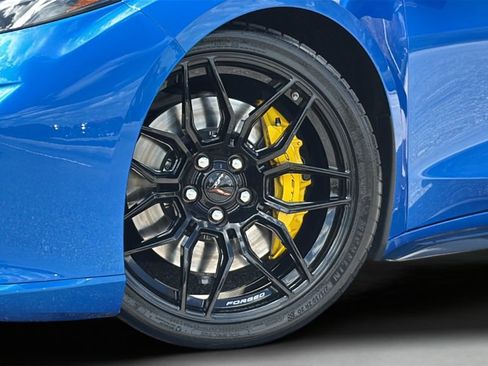 Used 2025 Chevrolet Corvette Z06 image 6