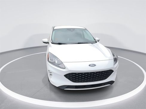Used 2022 Ford Escape SEL image 3