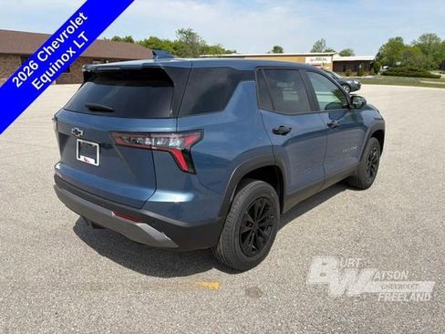 New 2026 Chevrolet Equinox LT w/ Convenience Package II FWD image 5