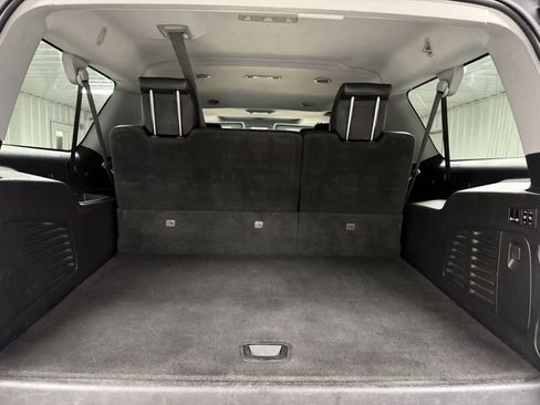 Used 2020 GMC Yukon XL SLT image 30
