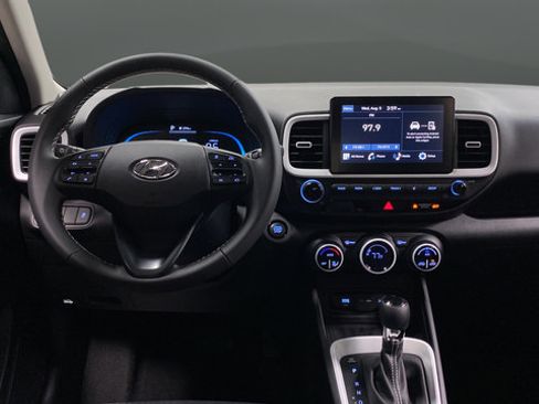 New 2026 Hyundai Venue SEL FWD image 11