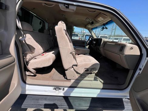 Used 2002 Chevrolet Silverado 2500 LS w/ Electrical Convenience Pkg RWD image 57