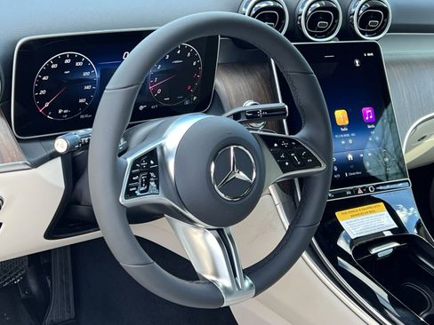 New 2026 Mercedes-Benz GLC 300 4MATIC image 14