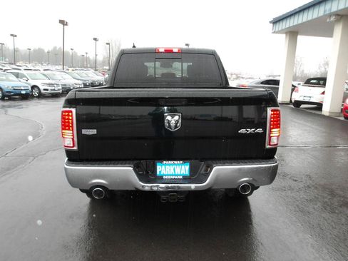 Used 2015 RAM 1500 Laramie w/ Convenience Group AWD/4WD image 4