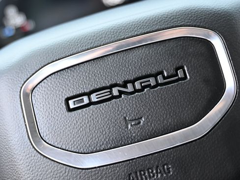 Used 2023 GMC Sierra 1500 Denali w/ Denali Reserve Package AWD/4WD image 39