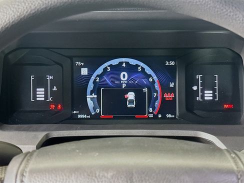 Used 2025 Toyota Tacoma SR5 image 19