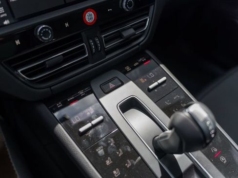 New 2026 Porsche Macan Turbo AWD/4WD image 26
