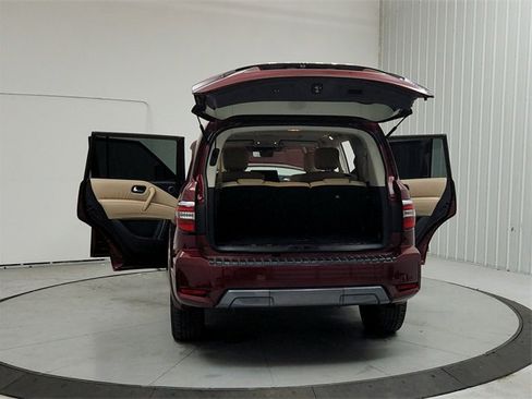 Used 2024 Nissan Armada Platinum w/ Captain's Chairs Package image 14