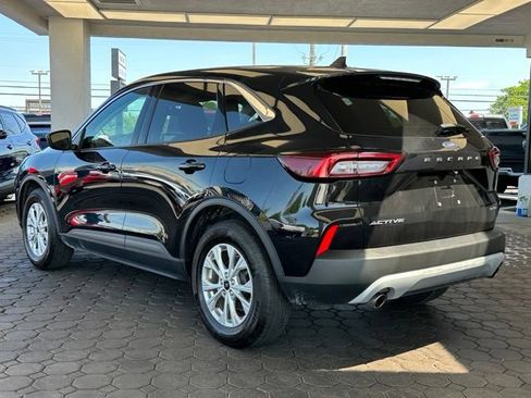Used 2023 Ford Escape Active AWD/4WD image 31