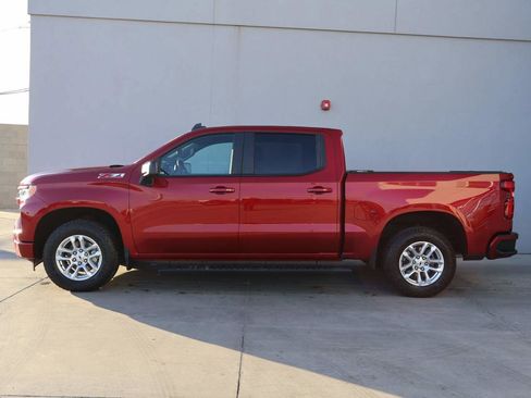 Used 2024 Chevrolet Silverado 1500 RST image 2